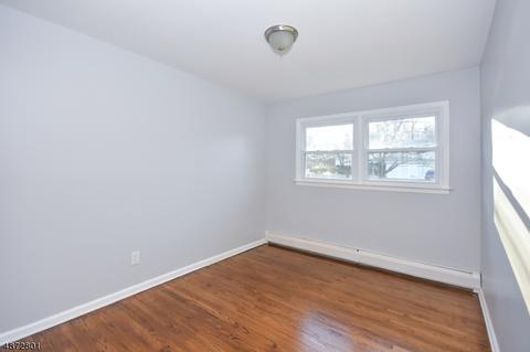 49 Kossuth Pl, Wayne, NJ 07470 photo 11