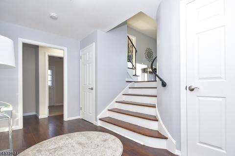 49 Kossuth Pl, Wayne, NJ 07470 photo 8