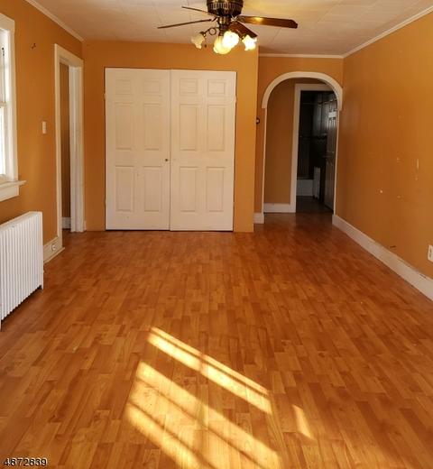 24 Styles Ter, Wayne, NJ 07470 photo 3
