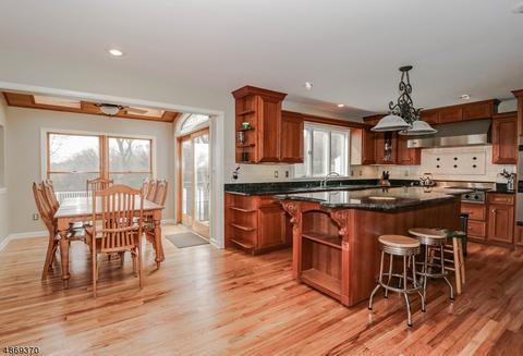 14 Foxfire Ln, Clinton, NJ 08809 photo 5