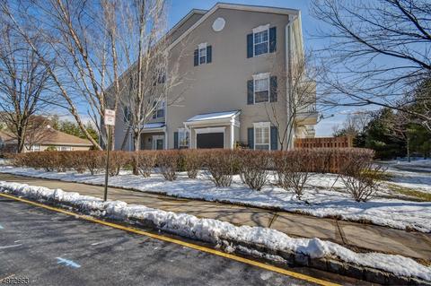 723 Firethorn Dr, Union, NJ 07083 photo 1