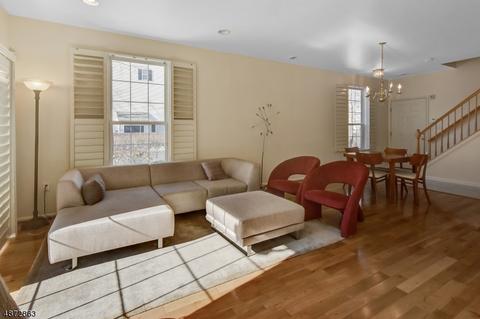 723 Firethorn Dr, Union, NJ 07083 photo 6