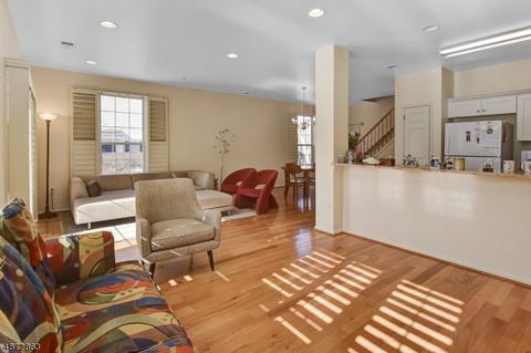 723 Firethorn Dr, Union, NJ 07083 photo 7