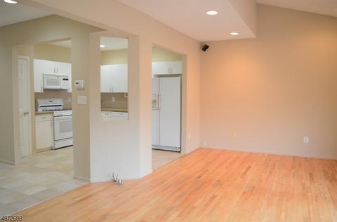 1402 Park Pl, Springfield, NJ 07081 photo 7