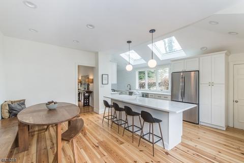131 Haddon Pl, Montclair, NJ 07043 photo 9