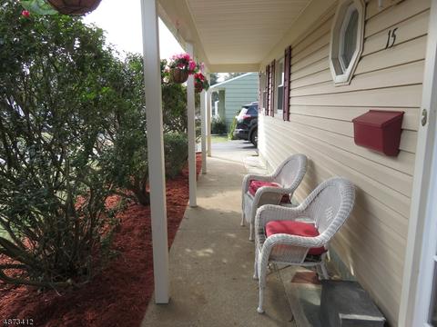 15 Kimberly Pl, Wayne, NJ 07470 photo 4