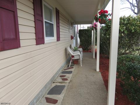 15 Kimberly Pl, Wayne, NJ 07470 photo 3