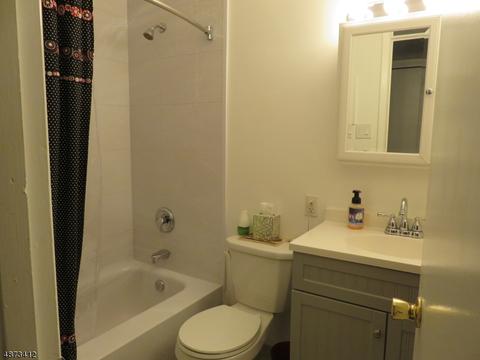 15 Kimberly Pl, Wayne, NJ 07470 photo 19