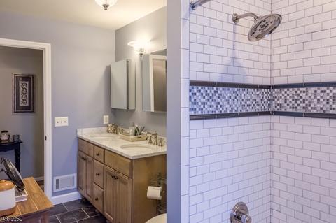 3 Teak Rd, Wayne, NJ 07470 photo 17