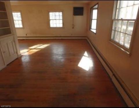 755 Terhune Dr, Wayne, NJ 07470 photo 3
