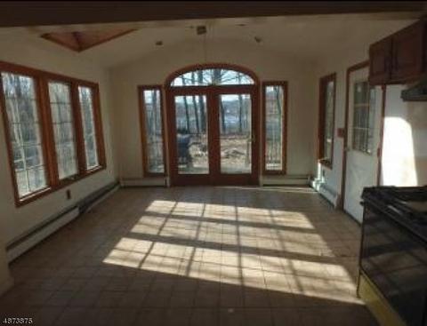 755 Terhune Dr, Wayne, NJ 07470 photo 5