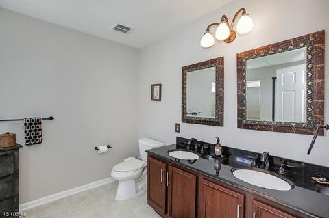 10 Larsen Ct, Bridgewater, NJ 08807 photo 12