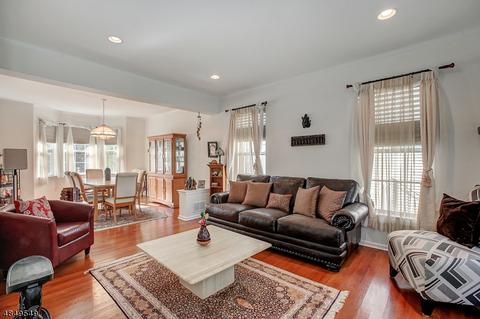 10 Larsen Ct, Bridgewater, NJ 08807 photo 5