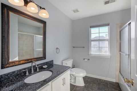 10 Larsen Ct, Bridgewater, NJ 08807 photo 16