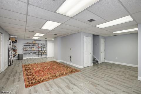 10 Larsen Ct, Bridgewater, NJ 08807 photo 17