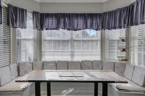 10 Larsen Ct, Bridgewater, NJ 08807 photo 9