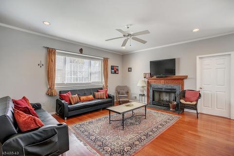 10 Larsen Ct, Bridgewater, NJ 08807 photo 3