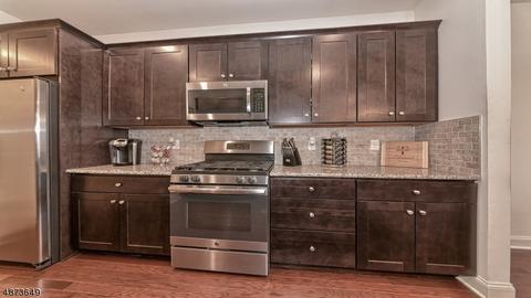 34 Elston Ct, Haskell, NJ 07420 photo 9