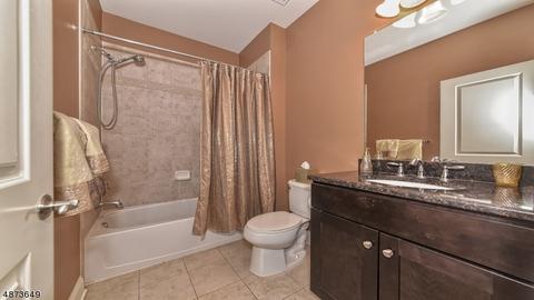 34 Elston Ct, Haskell, NJ 07420 photo 15