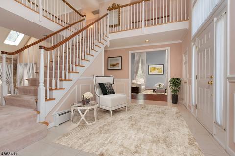 12 Sunburst Ln, Wayne, NJ 07470 photo 3