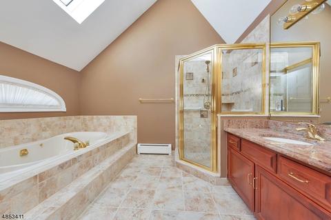 12 Sunburst Ln, Wayne, NJ 07470 photo 16