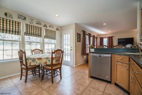 15 Micheline Ct, Wayne, NJ 07470 photo 14