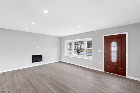 3 Lawrence Dr, Hackettstown, NJ 07840 photo 5