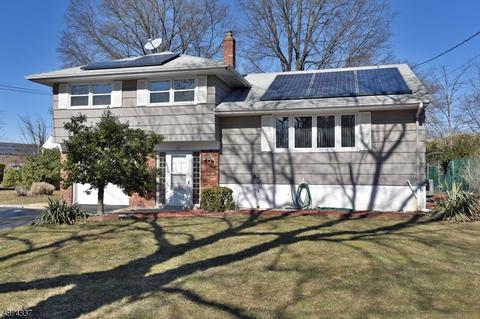 11 Hemlock Dr, Paramus, NJ 07652 photo 1