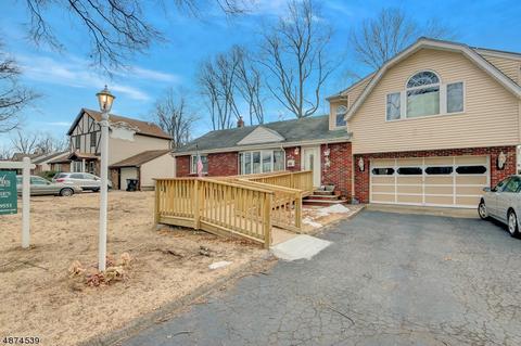 96 Willowbrook Ct, Paramus, NJ 07652 photo 1