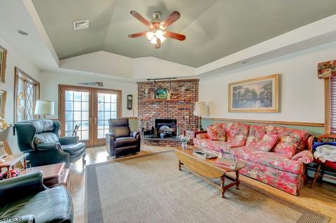 96 Willowbrook Ct, Paramus, NJ 07652 photo 7
