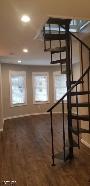 261 Wallington Ave, Wallington, NJ 07057 photo 3