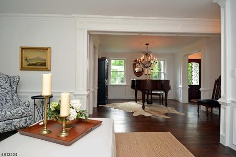 29 Locust Ln, Upper Saddle River, NJ 07458 photo 8