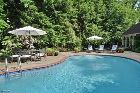 29 Locust Ln, Upper Saddle River, NJ 07458 photo 18