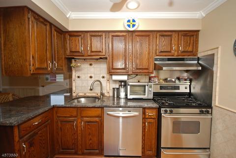 608 Snyder Ave, Berkeley Heights, NJ 07922 photo 6