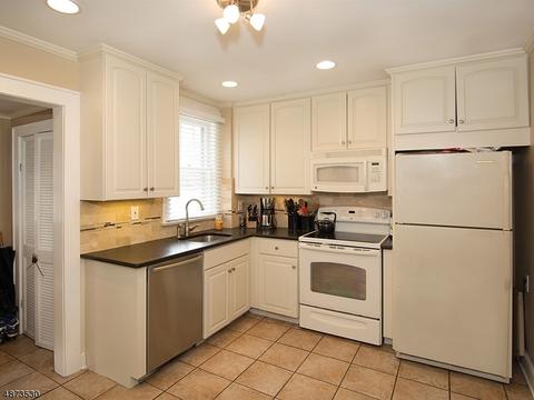 85 Broad St, Summit, NJ 07901 photo 4