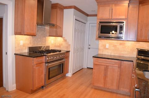 58 Kew Dr, Springfield, NJ 07081 photo 6