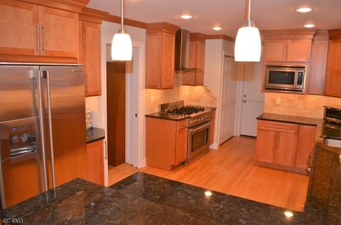58 Kew Dr, Springfield, NJ 07081 photo 4