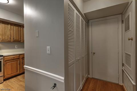 4 Evans Ct, Bedminster, NJ 07921 photo 9