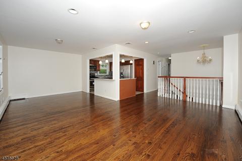 465 Pines Lake Dr, Wayne, NJ 07470 photo 7