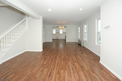 375 Berkeley Ave, Bloomfield, NJ 07003 photo 3