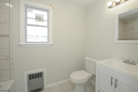 375 Berkeley Ave, Bloomfield, NJ 07003 photo 10