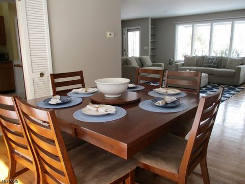 142 Hillside Ave, Berkeley Heights, NJ 07922 photo 4