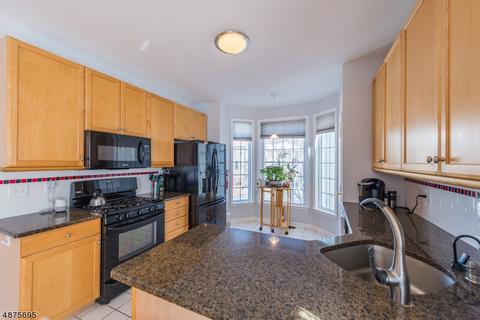 100 Arrowgate Dr, Randolph, NJ 07869 photo 7