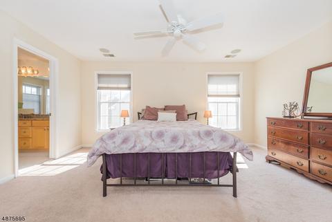 100 Arrowgate Dr, Randolph, NJ 07869 photo 13