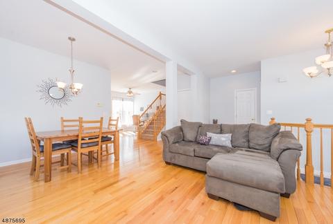 100 Arrowgate Dr, Randolph, NJ 07869 photo 5