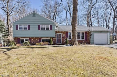 200 Sutton Dr, Berkeley Heights, NJ 07922 photo 1