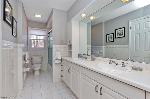 200 Sutton Dr, Berkeley Heights, NJ 07922 photo 18