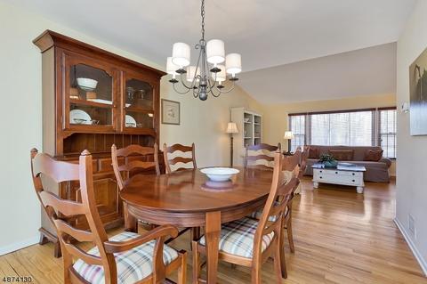 200 Sutton Dr, Berkeley Heights, NJ 07922 photo 6
