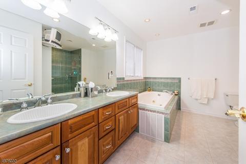 18 Kline Pl, Berkeley Heights, NJ 07922 photo 12