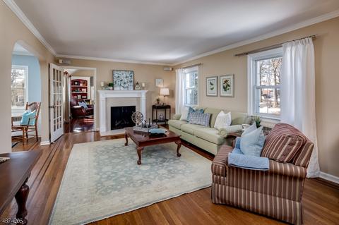 90 Whittingham Ter, Millburn, NJ 07041 photo 3